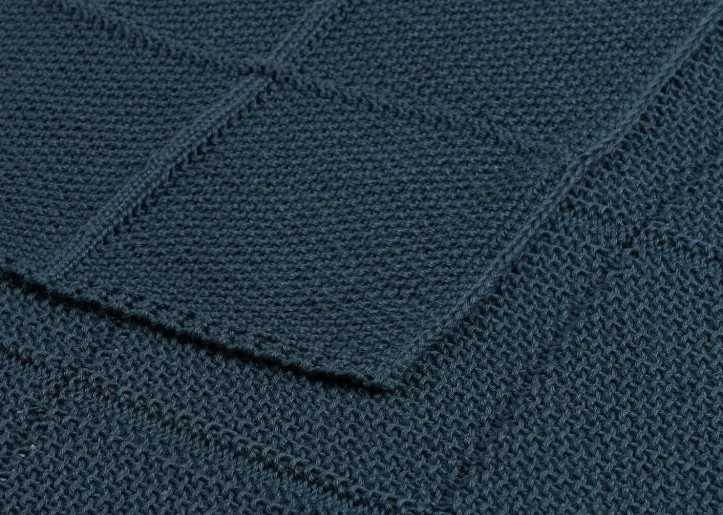 Nicholine Throw