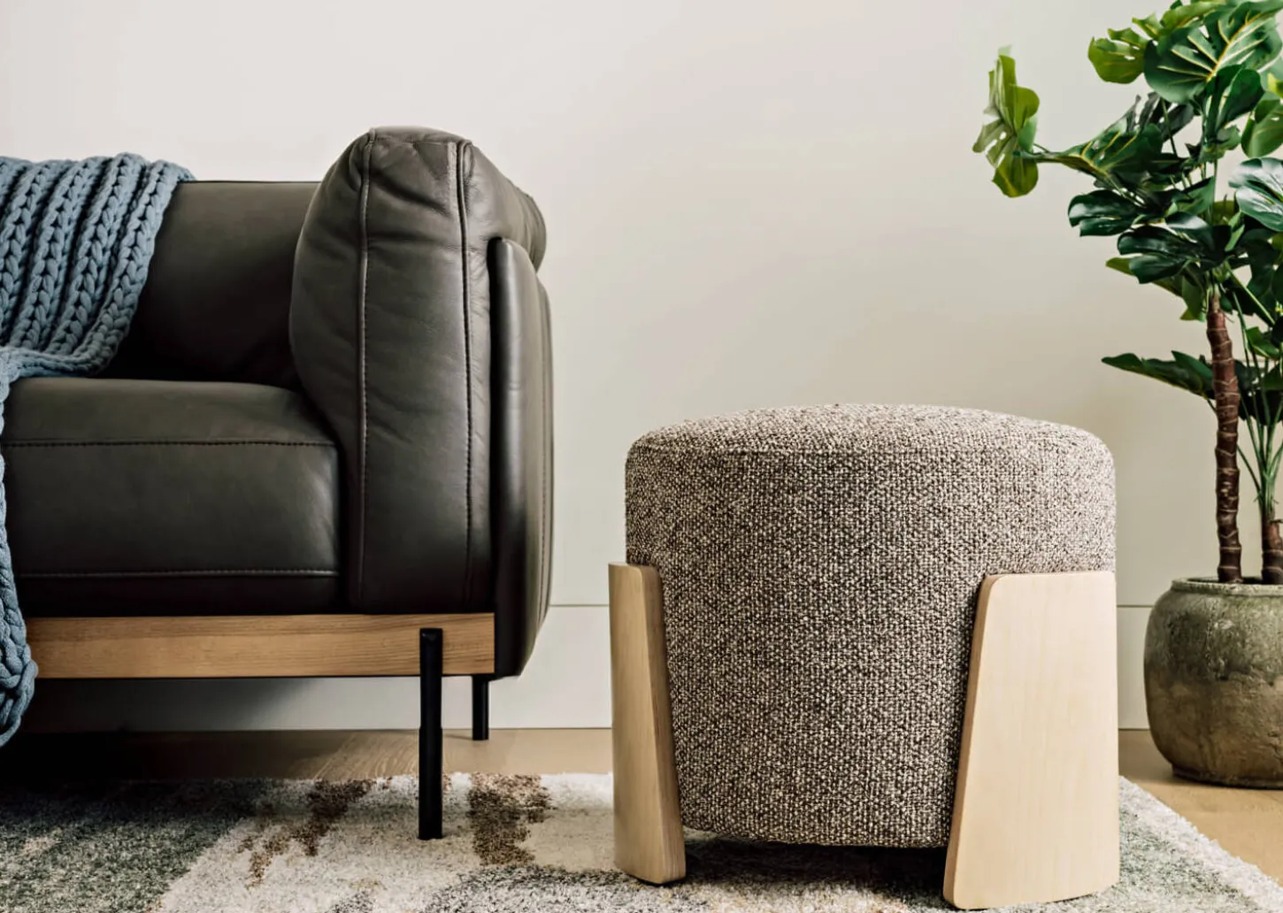 Vincent Leather Sofa -Kai Sedona
